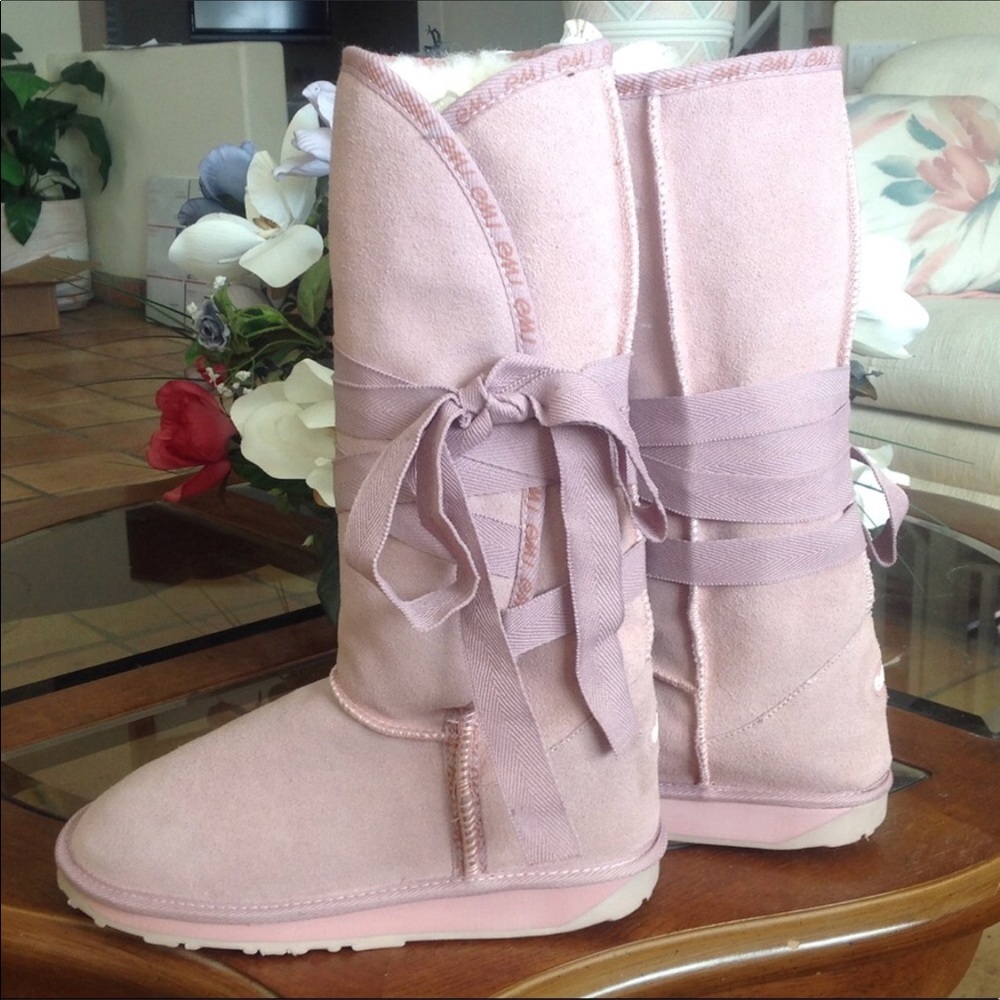 Baby Pink emu boots fur tie bow NEW wool Australia deadstock vintage Barbie 8